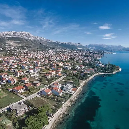 Apartment 2 Bedroom Gorgeous In Kastel Kambelovac