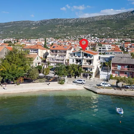 Two-bedroom Kastel Kambelovac 03 Kaštela