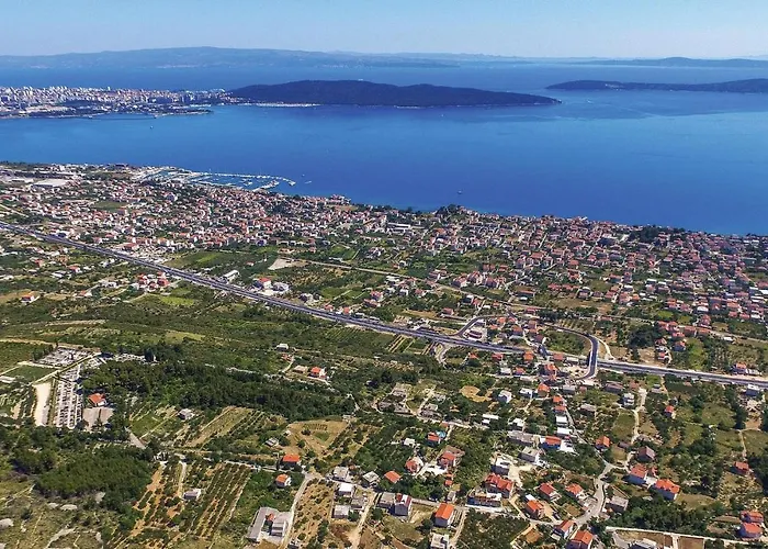 Two-bedroom Kastel Kambelovac 03 Appartamento Kaštela